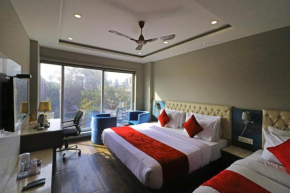 Hotel The IVY Grand With Free Secured Parking